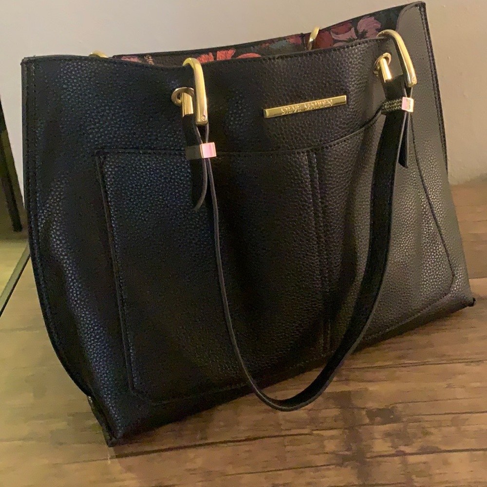 Steve Madden Black & Flower Purse